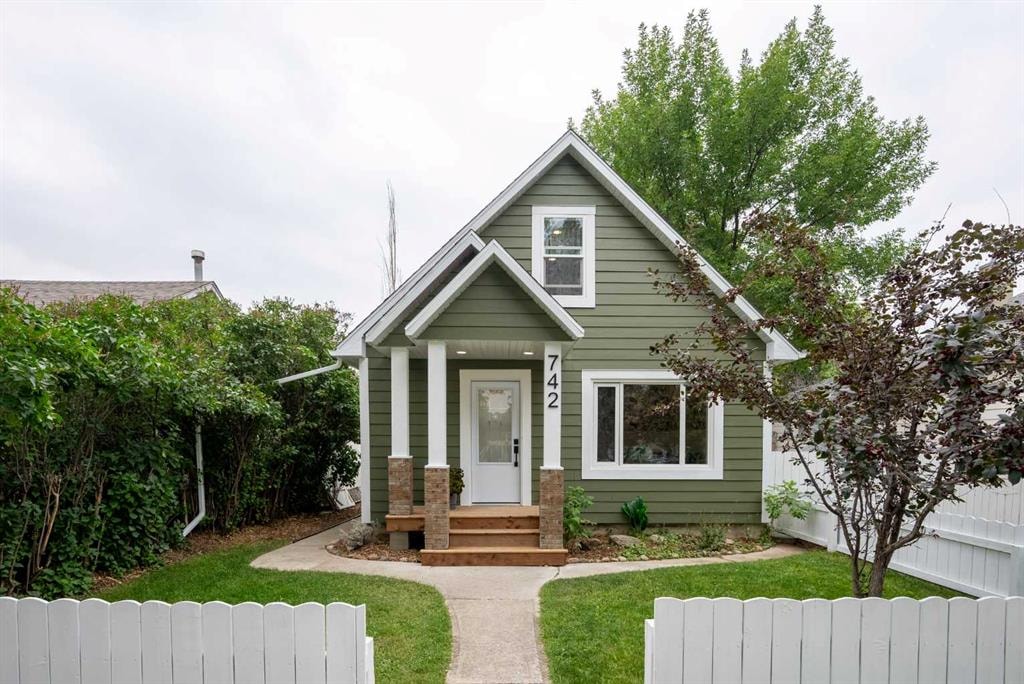 Richmond Industrial Park Grande Prairie Homes for Sale, Senator Buchanan Homes for Sale