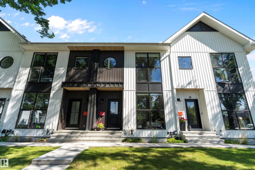 Corner Lots in Edmonton