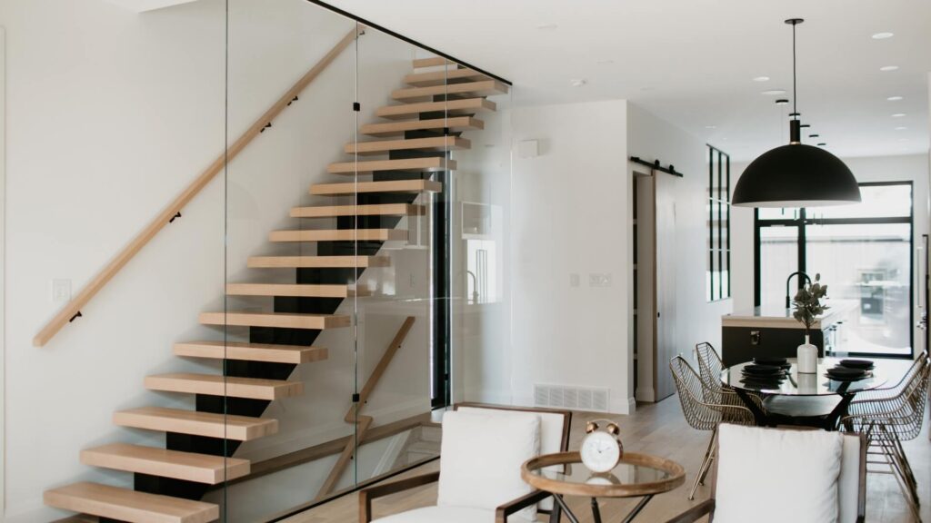 Moving to Victoria with Family