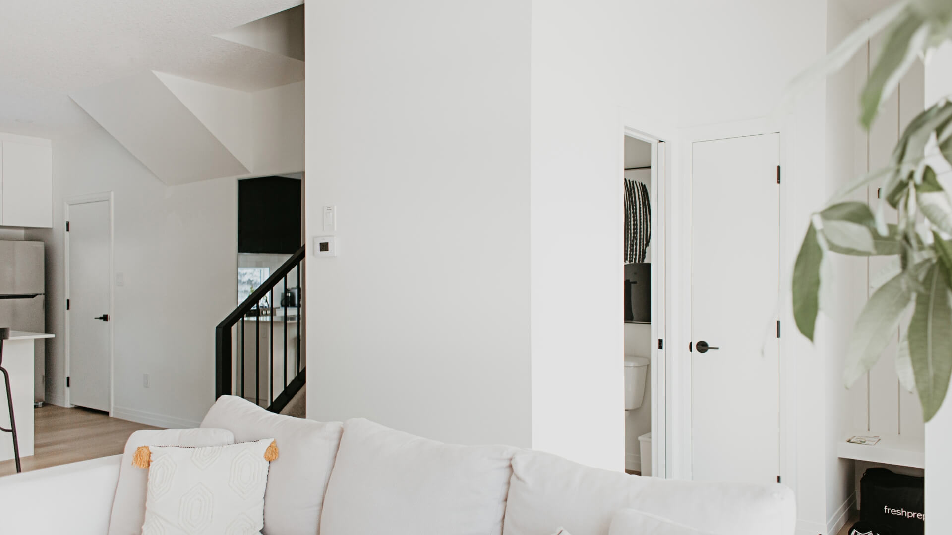 The Positives and Negatives of Moving to Calgary