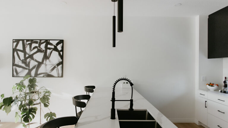 Kelowna North vs South Pandosy